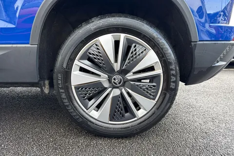 OY72MSX Škoda Karoq 1.0 TSI SE Drive Euro 6 (s/s) 5dr Thumbnail #25