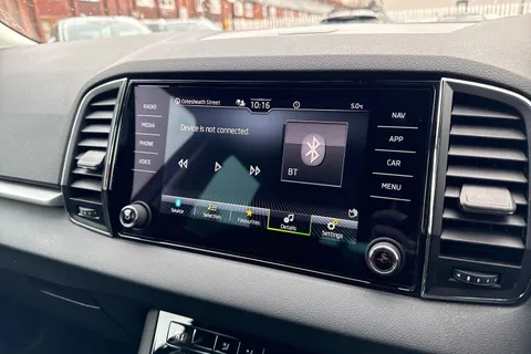 OY72MSX Škoda Karoq 1.0 TSI SE Drive Euro 6 (s/s) 5dr Thumbnail #34