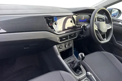 MV75ULX Volkswagen Taigo 1.0 TSI Life 5dr Thumbnail #15