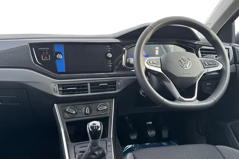 MV75ULX Volkswagen Taigo 1.0 TSI Life 5dr Thumbnail #18