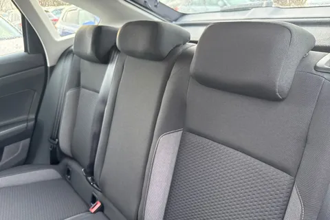 MV75ULX Volkswagen Taigo 1.0 TSI Life 5dr Thumbnail #19