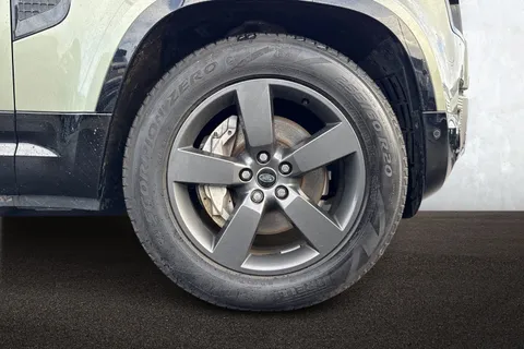 KW74HFC Land Rover Defender 110 3.0 D350 X-Dynamic HSE 5dr Thumbnail #10