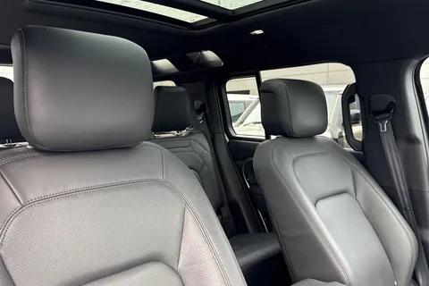 KW74HFC Land Rover Defender 110 3.0 D350 X-Dynamic HSE 5dr Thumbnail #23