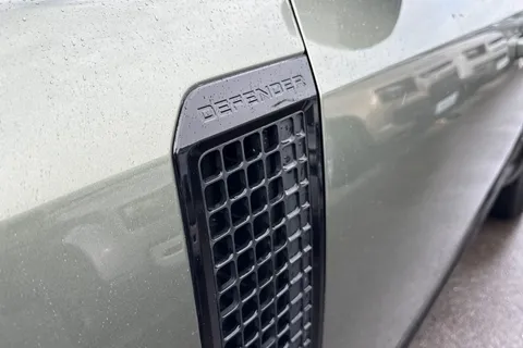 KW74HFC Land Rover Defender 110 3.0 D350 X-Dynamic HSE 5dr Thumbnail #30