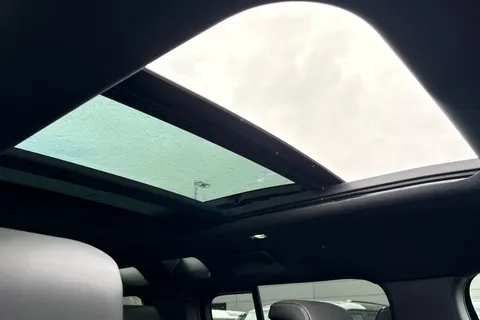 KW74HFC Land Rover Defender 110 3.0 D350 X-Dynamic HSE 5dr Thumbnail #34