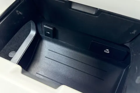 KW74HFC Land Rover Defender 110 3.0 D350 X-Dynamic HSE 5dr Thumbnail #44