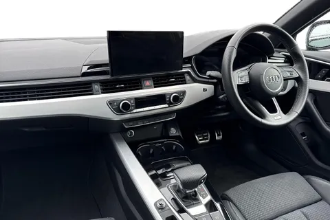 FD72NRJ Audi A4 Avant 2.0 TFSI 35 S line S Tronic Euro 6 (s/s) 5dr Thumbnail #9