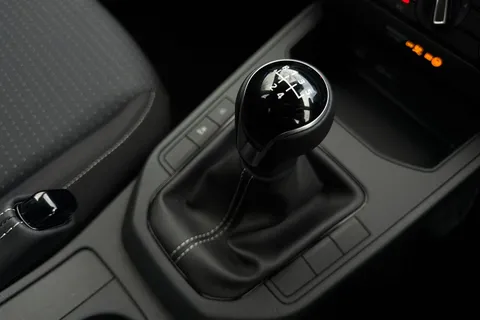 KP75VCC SEAT Ibiza 1.0 TSI SE Technology Euro 6 (s/s) 5dr Thumbnail #24