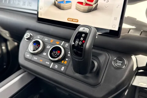 KK24LDY Land Rover Defender 90 3.0 D350 X 3dr Thumbnail #15