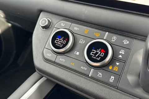 KK24LDY Land Rover Defender 90 3.0 D350 X 3dr Thumbnail #24