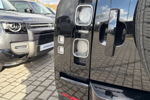 KK24LDY Land Rover Defender 90 3.0 D350 X 3dr Thumbnail #28