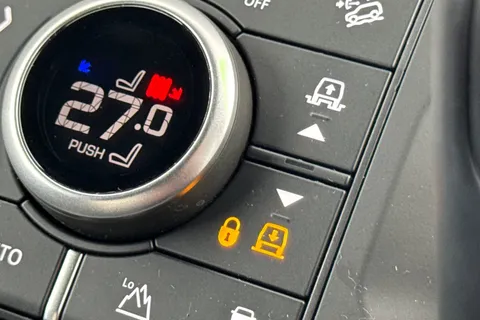 KK24LDY Land Rover Defender 90 3.0 D350 X 3dr Thumbnail #45