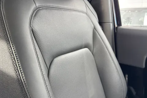 KK24LDY Land Rover Defender 90 3.0 D350 X 3dr Thumbnail #51