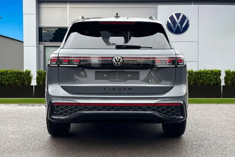  Volkswagen Tiguan 1.5 eTSI MHEV R-Line DSG Euro 6 (s/s) 5dr Thumbnail #4