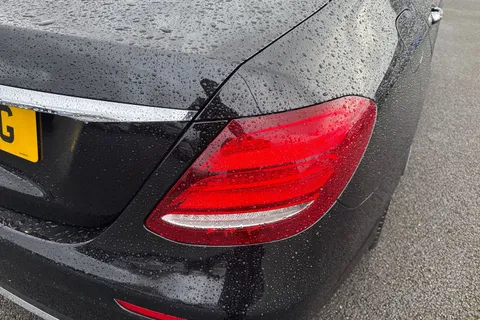 YE19UJG Mercedes-Benz E Class 2.0 E200 AMG Line G-Tronic+ Euro 6 (s/s) 4dr Thumbnail #8