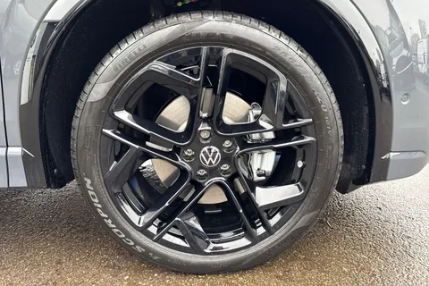  Volkswagen Tiguan 1.5 eTSI MHEV R-Line DSG Euro 6 (s/s) 5dr Thumbnail #9