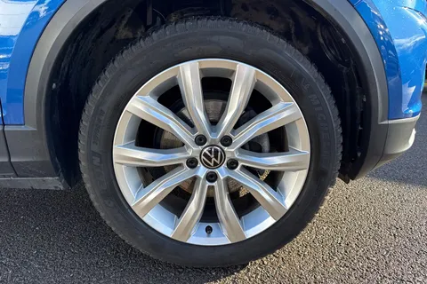 YM21XUC Volkswagen T-Roc 1.5 TSI EVO SEL 5dr ⭐Rear view camera, Space saving spare wheel⭐ Thumbnail #11