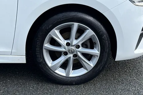 10 of 52 for Vauxhall Corsa 1.2 SE Nav Euro 6 5dr