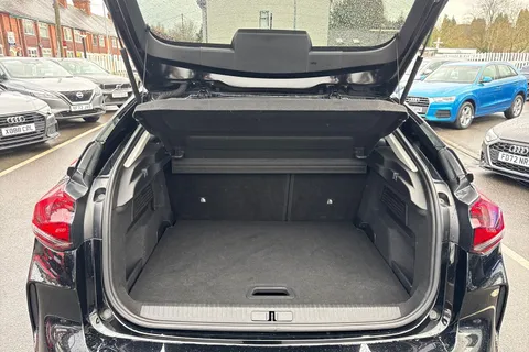 KM71ODX Citroën C4 1.5 BlueHDi Shine Euro 6 (s/s) 5dr Thumbnail #11