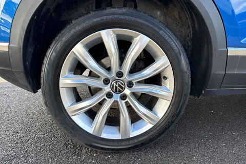 YM21XUC Volkswagen T-Roc 1.5 TSI EVO SEL 5dr ⭐Rear view camera, Space saving spare wheel⭐ Thumbnail #14