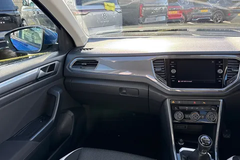 YM21XUC Volkswagen T-Roc 1.5 TSI EVO SEL 5dr ⭐Rear view camera, Space saving spare wheel⭐ Thumbnail #21