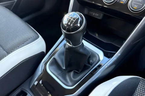 YM21XUC Volkswagen T-Roc 1.5 TSI EVO SEL 5dr ⭐Rear view camera, Space saving spare wheel⭐ Thumbnail #24