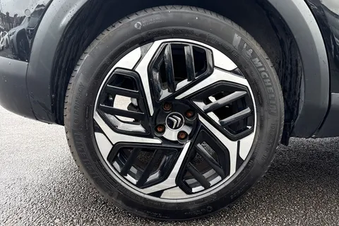 KM71ODX Citroën C4 1.5 BlueHDi Shine Euro 6 (s/s) 5dr Thumbnail #23