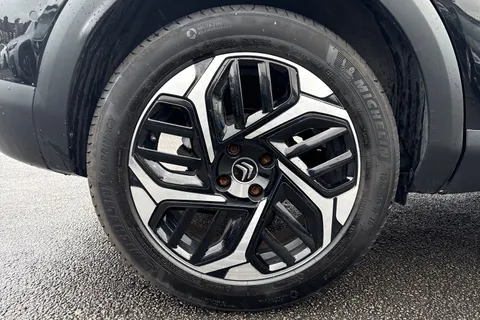 KM71ODX Citroën C4 1.5 BlueHDi Shine Euro 6 (s/s) 5dr Thumbnail #24