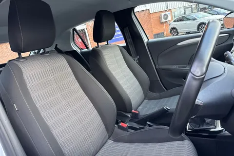 24 of 52 for Vauxhall Corsa 1.2 SE Nav Euro 6 5dr