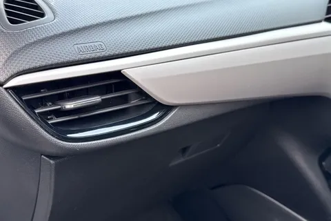 33 of 52 for Vauxhall Corsa 1.2 SE Nav Euro 6 5dr