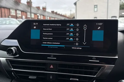 KM71ODX Citroën C4 1.5 BlueHDi Shine Euro 6 (s/s) 5dr Thumbnail #33