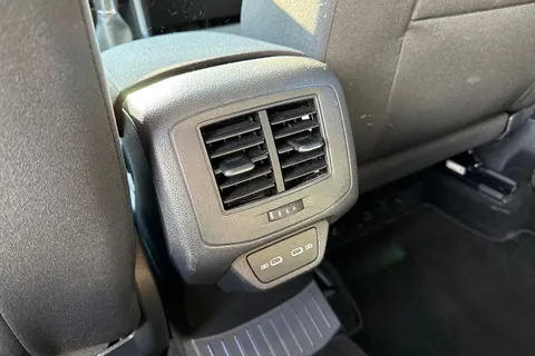 YM21XUC Volkswagen T-Roc 1.5 TSI EVO SEL 5dr ⭐Rear view camera, Space saving spare wheel⭐ Thumbnail #36