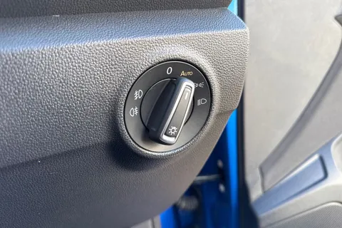 YM21XUC Volkswagen T-Roc 1.5 TSI EVO SEL 5dr ⭐Rear view camera, Space saving spare wheel⭐ Thumbnail #38