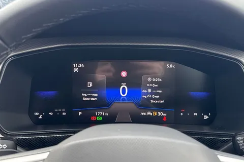 37 of 43 for Volkswagen T-Cross 1.0 TSI 115 Match 5dr DSG **17' ALEXANDRIA ALLOYS**