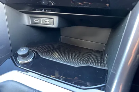 YM21XUC Volkswagen T-Roc 1.5 TSI EVO SEL 5dr ⭐Rear view camera, Space saving spare wheel⭐ Thumbnail #40