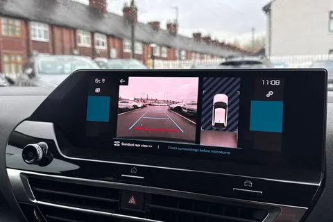 KM71ODX Citroën C4 1.5 BlueHDi Shine Euro 6 (s/s) 5dr Thumbnail #43