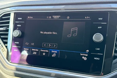 YM21XUC Volkswagen T-Roc 1.5 TSI EVO SEL 5dr ⭐Rear view camera, Space saving spare wheel⭐ Thumbnail #50