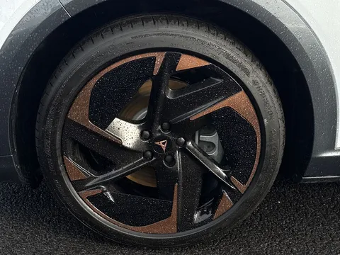 MF75LTY CUPRA Tavascan 210kW V2 77kWh 5dr Auto **DELIVERY MILEAGE** Thumbnail #7