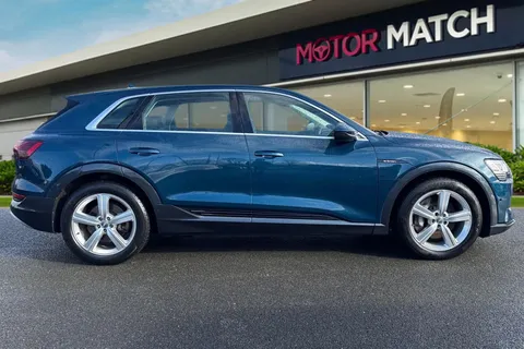NL20WVT Audi e-tron 50 Technik Auto quattro 5dr 71.2kWh Thumbnail #3
