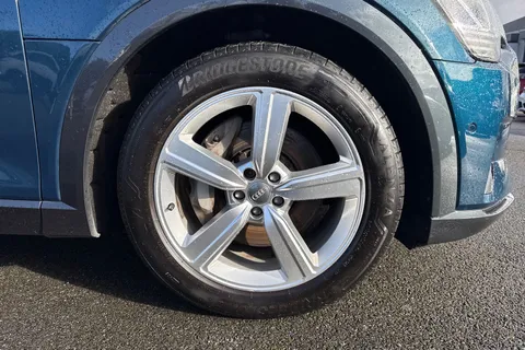 NL20WVT Audi e-tron 50 Technik Auto quattro 5dr 71.2kWh Thumbnail #10