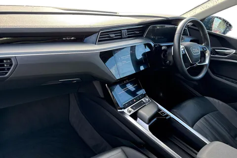 NL20WVT Audi e-tron 50 Technik Auto quattro 5dr 71.2kWh Thumbnail #15