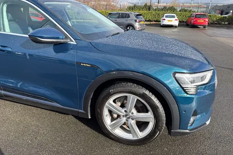 NL20WVT Audi e-tron 50 Technik Auto quattro 5dr 71.2kWh Thumbnail #37