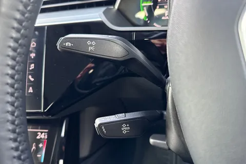 NL20WVT Audi e-tron 50 Technik Auto quattro 5dr 71.2kWh Thumbnail #41