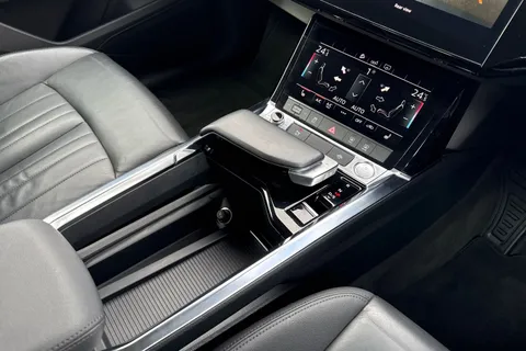 NL20WVT Audi e-tron 50 Technik Auto quattro 5dr 71.2kWh Thumbnail #57