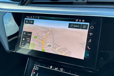 12 of 59 for Audi e-tron 50 Technik Auto quattro 5dr 71.2kWh