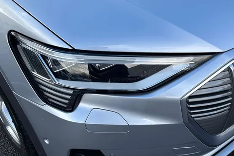 17 of 59 for Audi e-tron 50 Technik Auto quattro 5dr 71.2kWh