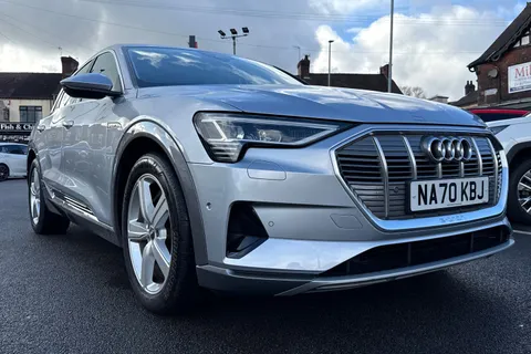 26 of 59 for Audi e-tron 50 Technik Auto quattro 5dr 71.2kWh