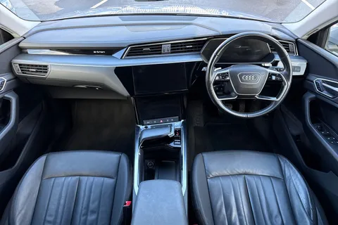 39 of 59 for Audi e-tron 50 Technik Auto quattro 5dr 71.2kWh