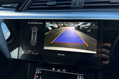 52 of 59 for Audi e-tron 50 Technik Auto quattro 5dr 71.2kWh