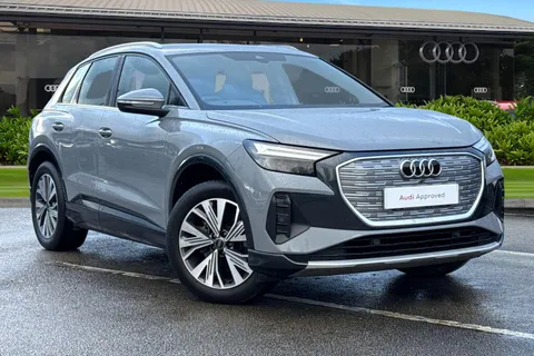 PN73NZU Audi Q4 e-tron Q4  Sport 35 e-tron  125,00 kW Thumbnail #1